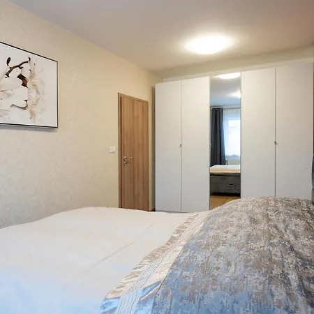 Novy Stylovy Apartman Blizko Centra * Жилина